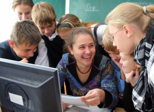 Московские школьники вступились за уволенного учителя