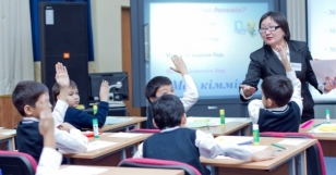 Статус казахстанских педагогов подкреплён законодательно
