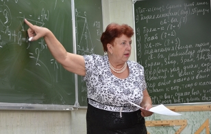 В российской школе большинству педагогов больше 58 лет